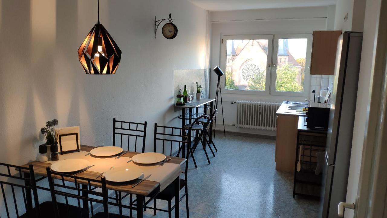 Zen Apartments - Geraumig Fur 4 - Zentral - Balkon - Netflix Karlsruhe Exterior photo